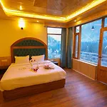 Hidden Heaven Old Manali Near Nature Park Jogni Waterfall View Rohtang Pass Mountain View